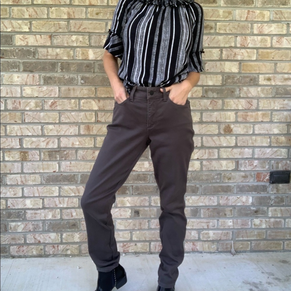 NYDJ Alina Legging in Gray